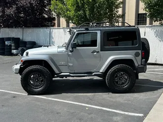 2014 Jeep Wrangler Sahara photo 4