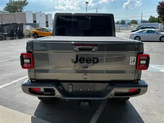 2021 Jeep Gladiator High Altitude photo 6