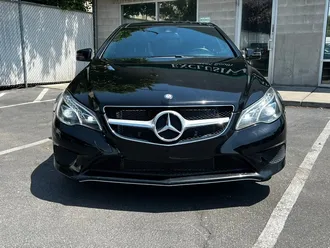 2016 Mercedes-Benz E 400 4MATIC photo 2