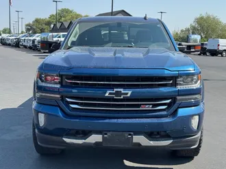 2017 Chevrolet Silverado 1500 photo 2