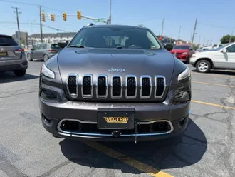 2018 Jeep Cherokee photo 2