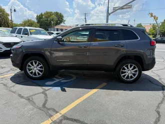 2018 Jeep Cherokee photo 5