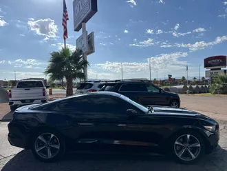 2016 Ford Mustang photo 2