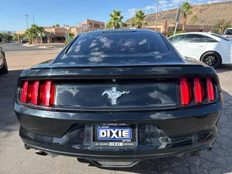 2016 Ford Mustang photo 4