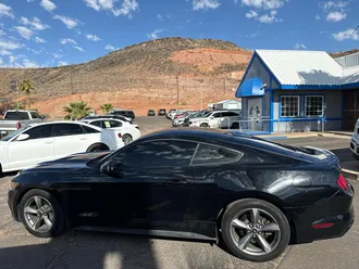 2016 Ford Mustang photo 6