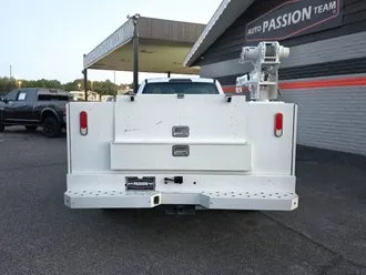 2019 Ford F350 Super Duty Super Cab & Chassis photo 4