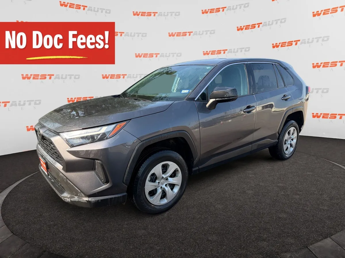 2023 Toyota RAV4 LE