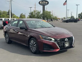 2024 Nissan Altima photo 3