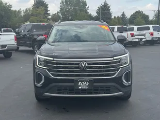 2024 Volkswagen Atlas photo 2