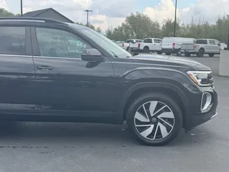 2024 Volkswagen Atlas photo 4