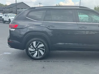 2024 Volkswagen Atlas photo 5