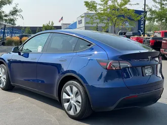 2023 Tesla Model Y photo 6
