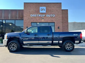 2011 Chevrolet Silverado 2500HD photo 3