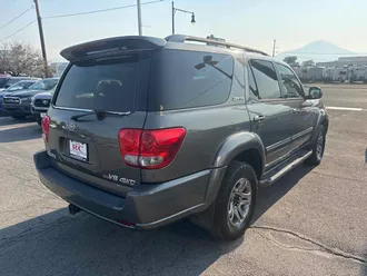 2005 Toyota Sequoia photo 6
