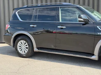 2019 Nissan Armada photo 5