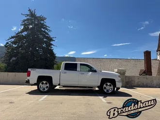 2017 Chevrolet Silverado 1500 photo 3