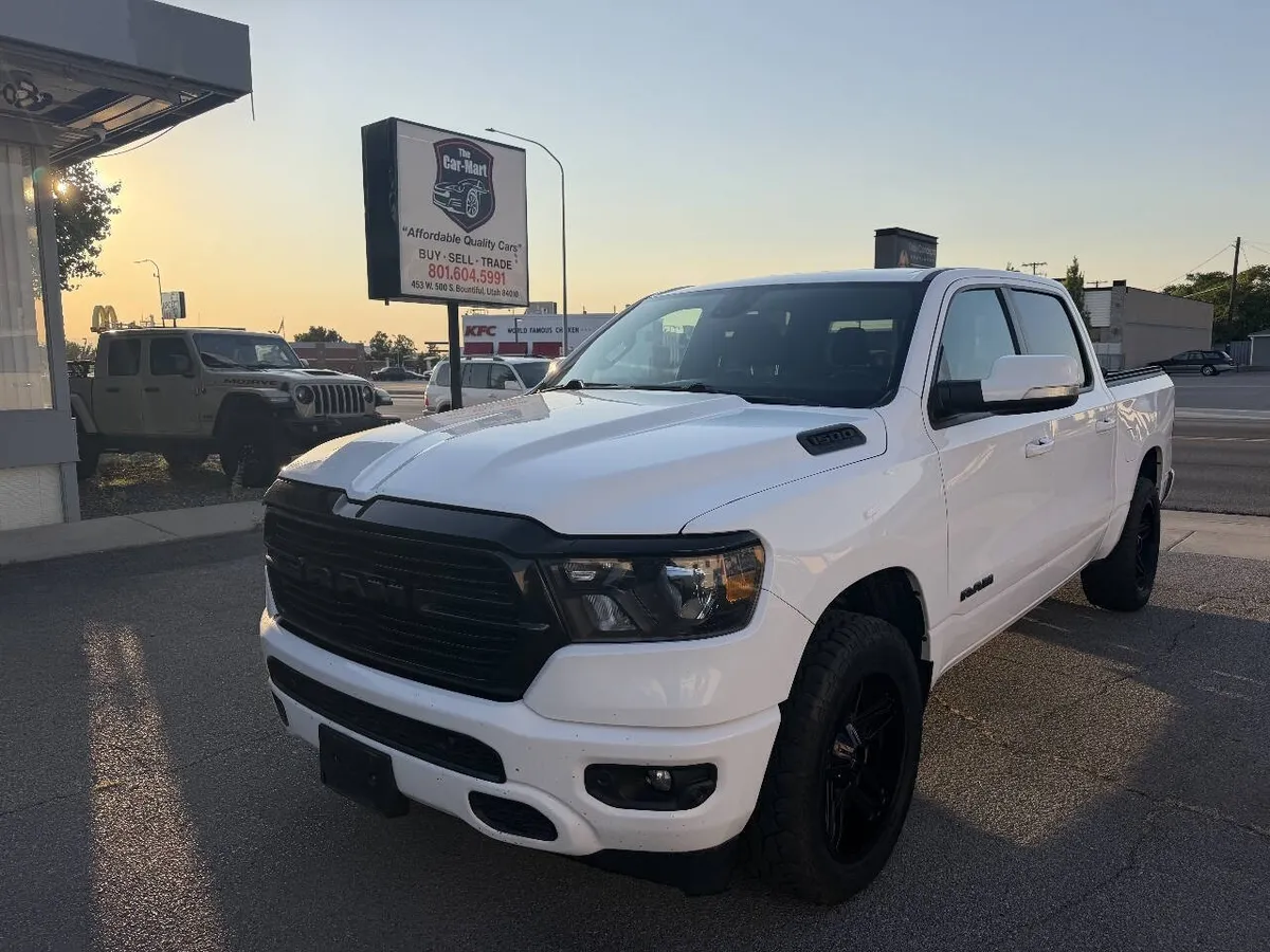 2020 RAM 1500 Big Horn 4x4 4dr Crew Cab 5.6 ft. SB Pickup
