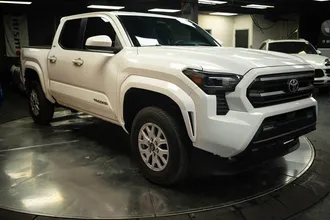 2024 TOYOTA TACOMA photo 5