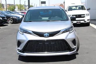 2021 TOYOTA SIENNA photo 3