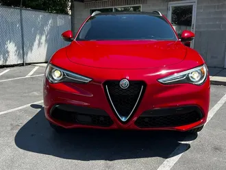 2020 Alfa Romeo Stelvio Ti photo 2