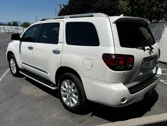 2019 Toyota Sequoia Platinum photo 5