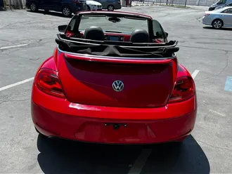 2016 Volkswagen Beetle Convertible 1.8T S PZEV photo 6