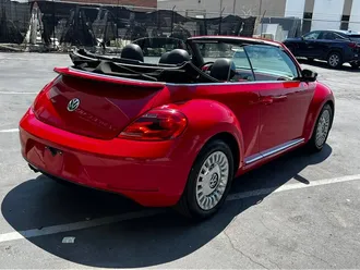2016 Volkswagen Beetle Convertible 1.8T S PZEV photo 7