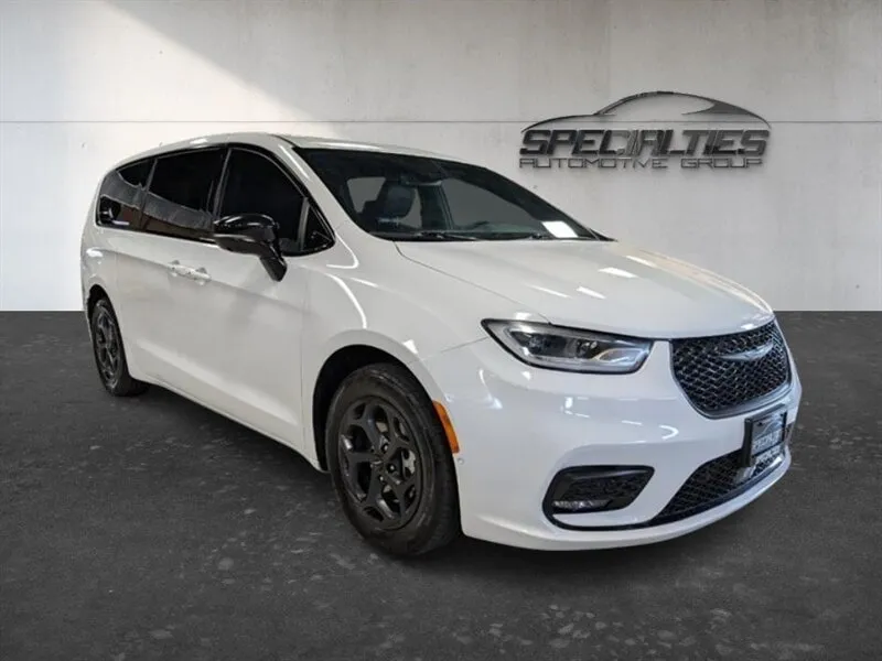 2023 Chrysler Pacifica Plug-In Hybrid Limited Limited