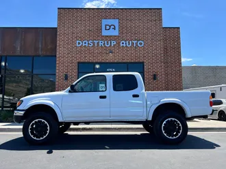 2003 Toyota Tacoma photo 3
