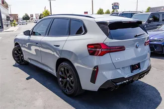 2026 BMW X3 photo 2