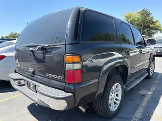 2005 Chevrolet Tahoe photo 2