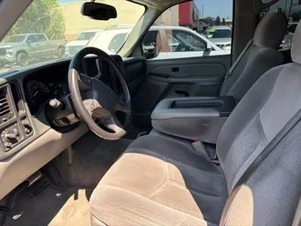 2005 Chevrolet Tahoe photo 3