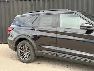 2026 Ford Explorer photo 5