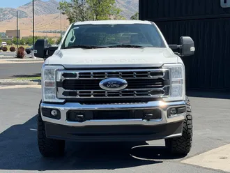 2023 Ford F-250SD photo 2