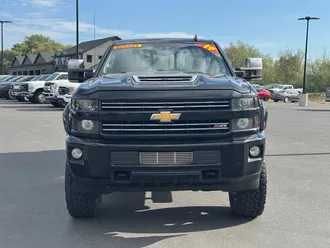 2019 Chevrolet Silverado 2500HD photo 2