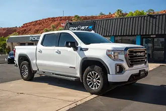 2020 GMC Sierra photo 2