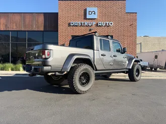 2023 Jeep Gladiator photo 6