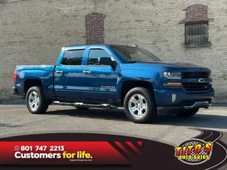 2017 Chevrolet Silverado 1500 Crew Cab photo 2