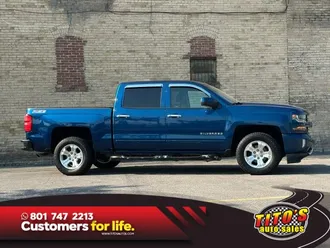 2017 Chevrolet Silverado 1500 Crew Cab photo 3