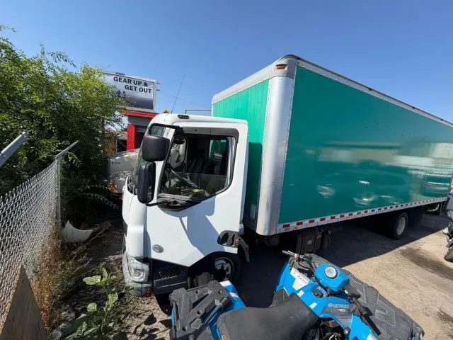 2015 Kenworth K270 K270