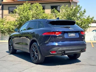 2019 Jaguar F-PACE photo 3