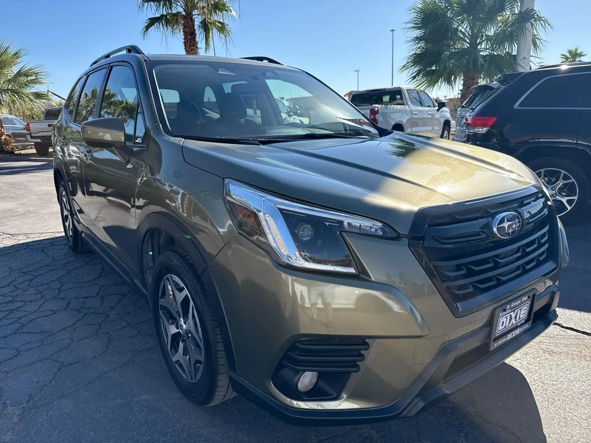 2022 Subaru Forester Premium