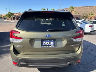 2022 Subaru Forester photo 4