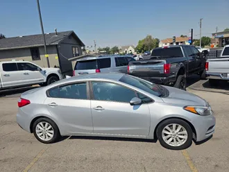 2016 Kia Forte photo 2