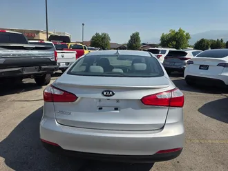 2016 Kia Forte photo 4