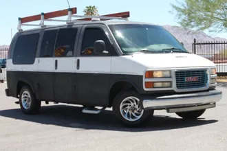 2000 GMC Savana photo 3