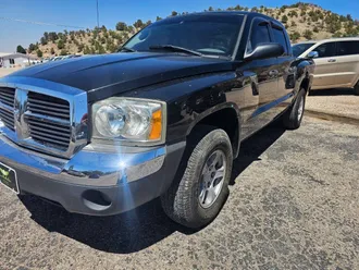 2005 Dodge Dakota photo 2