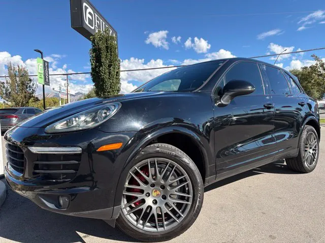 2017 Porsche Cayenne Platinum Edition