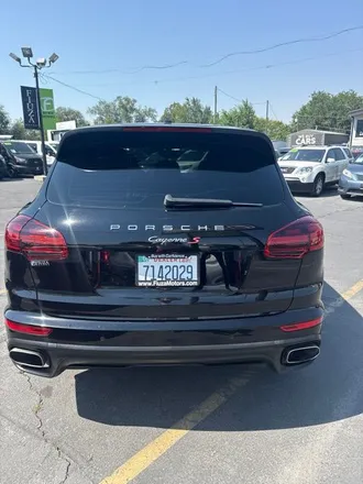 2017 Porsche Cayenne photo 5