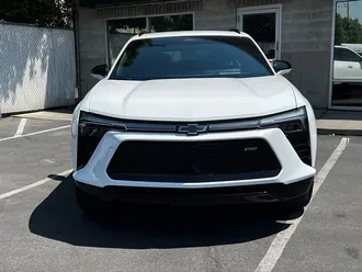 2024 Chevrolet Blazer EV RS photo 2